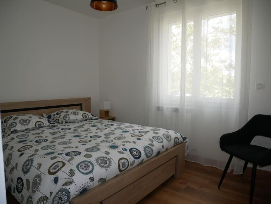 Logement Lumineux Avec Terrasse La Roche-sur-Yon Εξωτερικό φωτογραφία