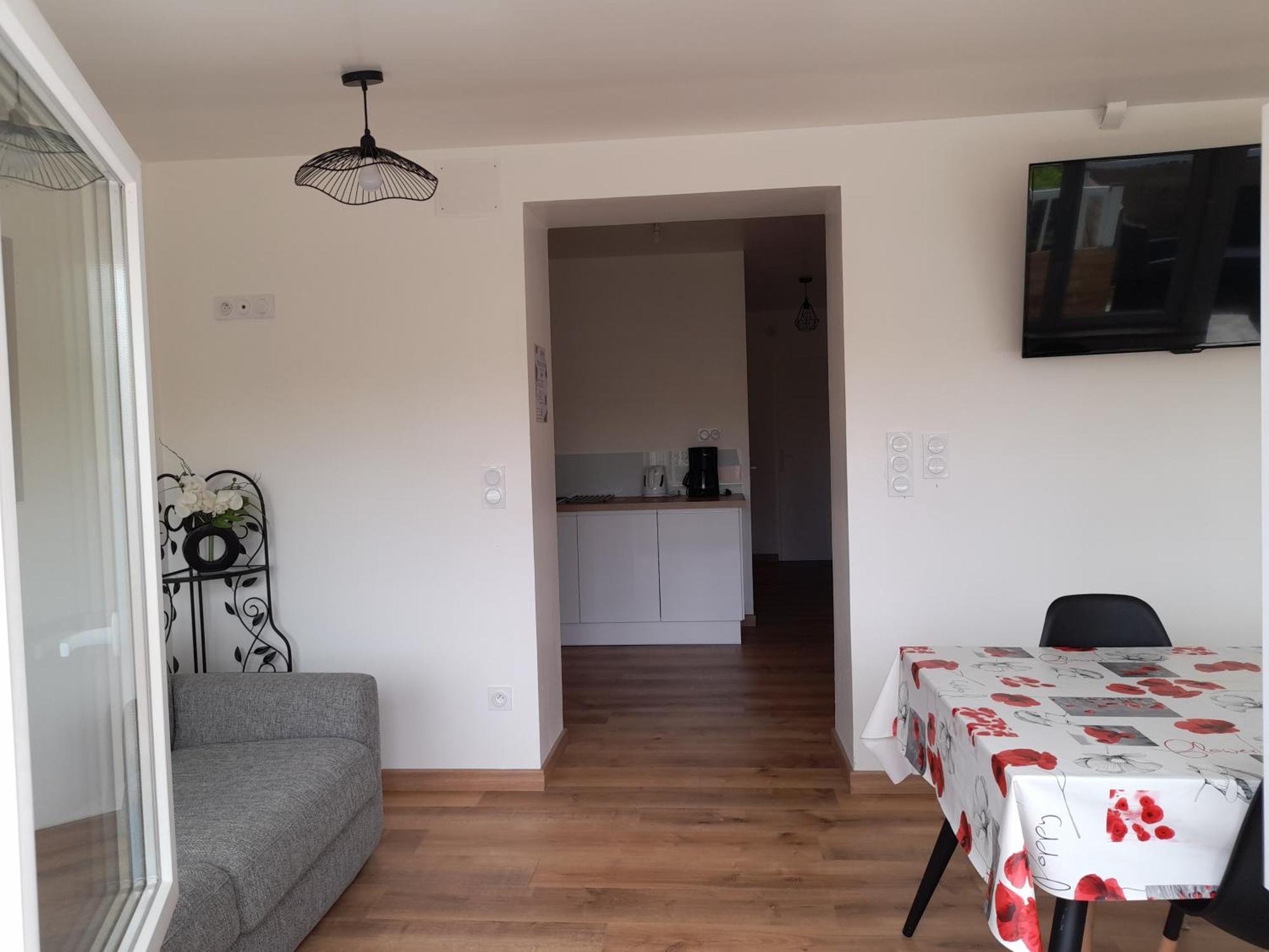 Logement Lumineux Avec Terrasse La Roche-sur-Yon Εξωτερικό φωτογραφία