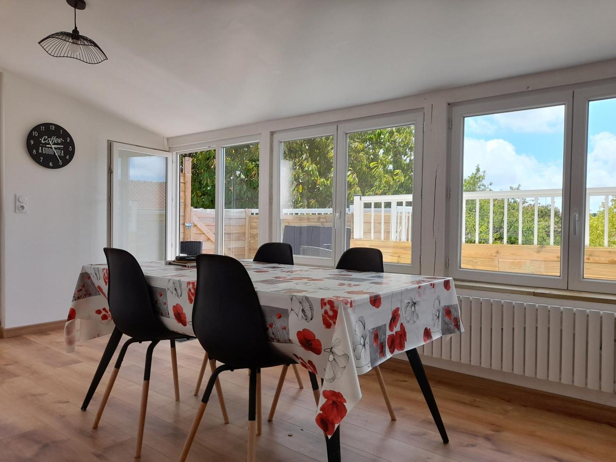 Logement Lumineux Avec Terrasse La Roche-sur-Yon Εξωτερικό φωτογραφία