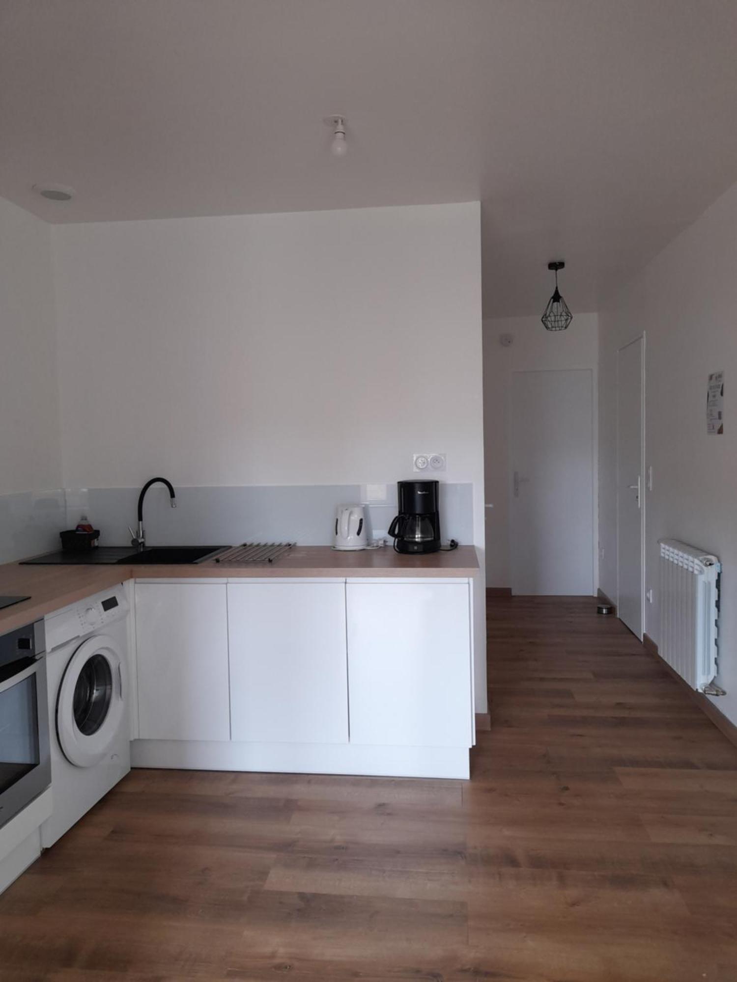 Logement Lumineux Avec Terrasse La Roche-sur-Yon Εξωτερικό φωτογραφία